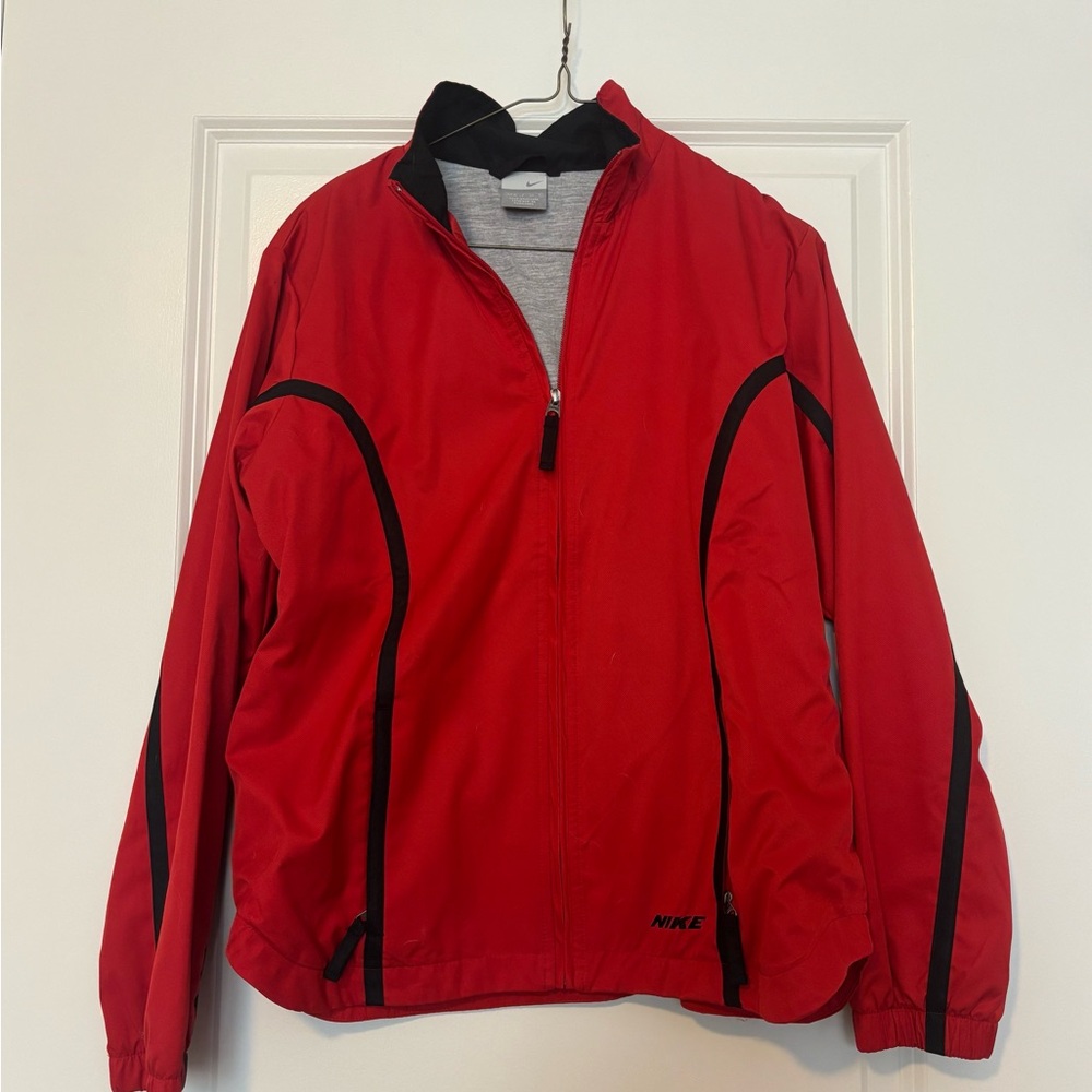 Nike women’s Red windbreaker full zip Jacket size small